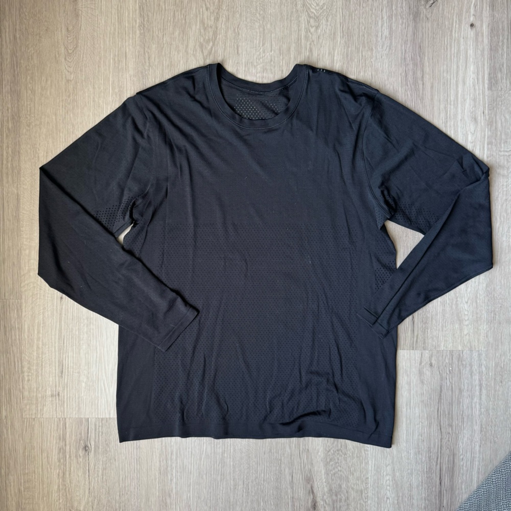 Lululemon Perforated Long Sleeve